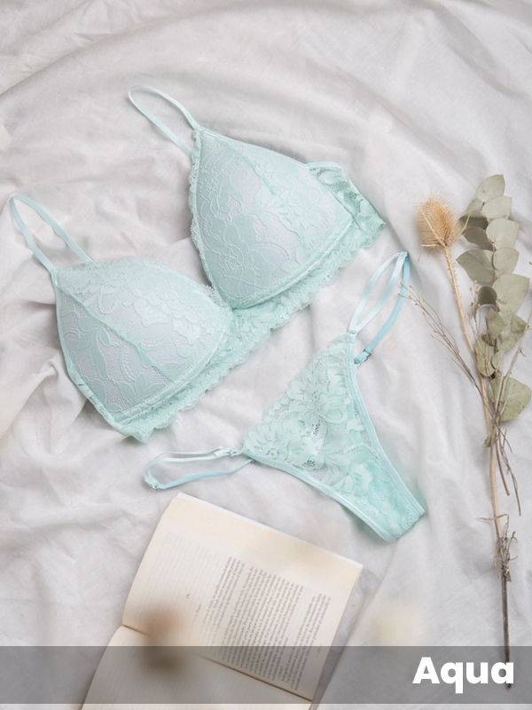 Triangulo soft en puntilla con tanga