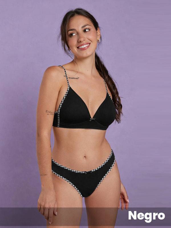 Triángulo Soft En Microfibra Con Colaless