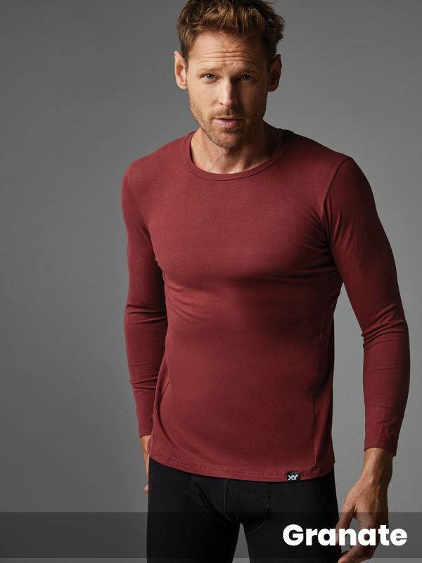 Camiseta basica manga larga cuello redondo, de algodon con lycra liso. Corte ana