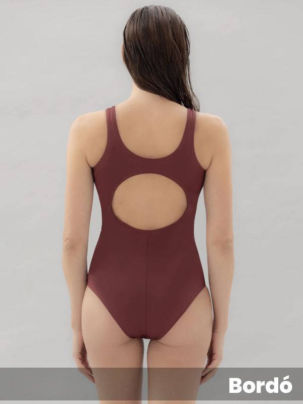 Traje de natación liso