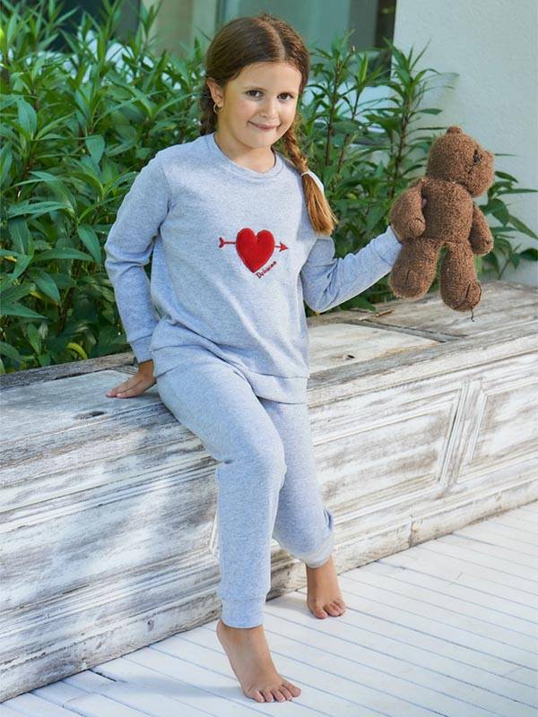 Pijama GIULIETTA buzo bordado y pantalon con puños interlock