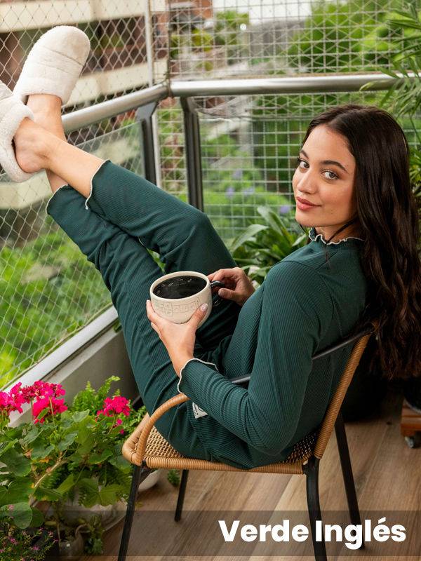 Pantalon Con Bolsillos Y Media Polera Con Roulotte Morley Chiara